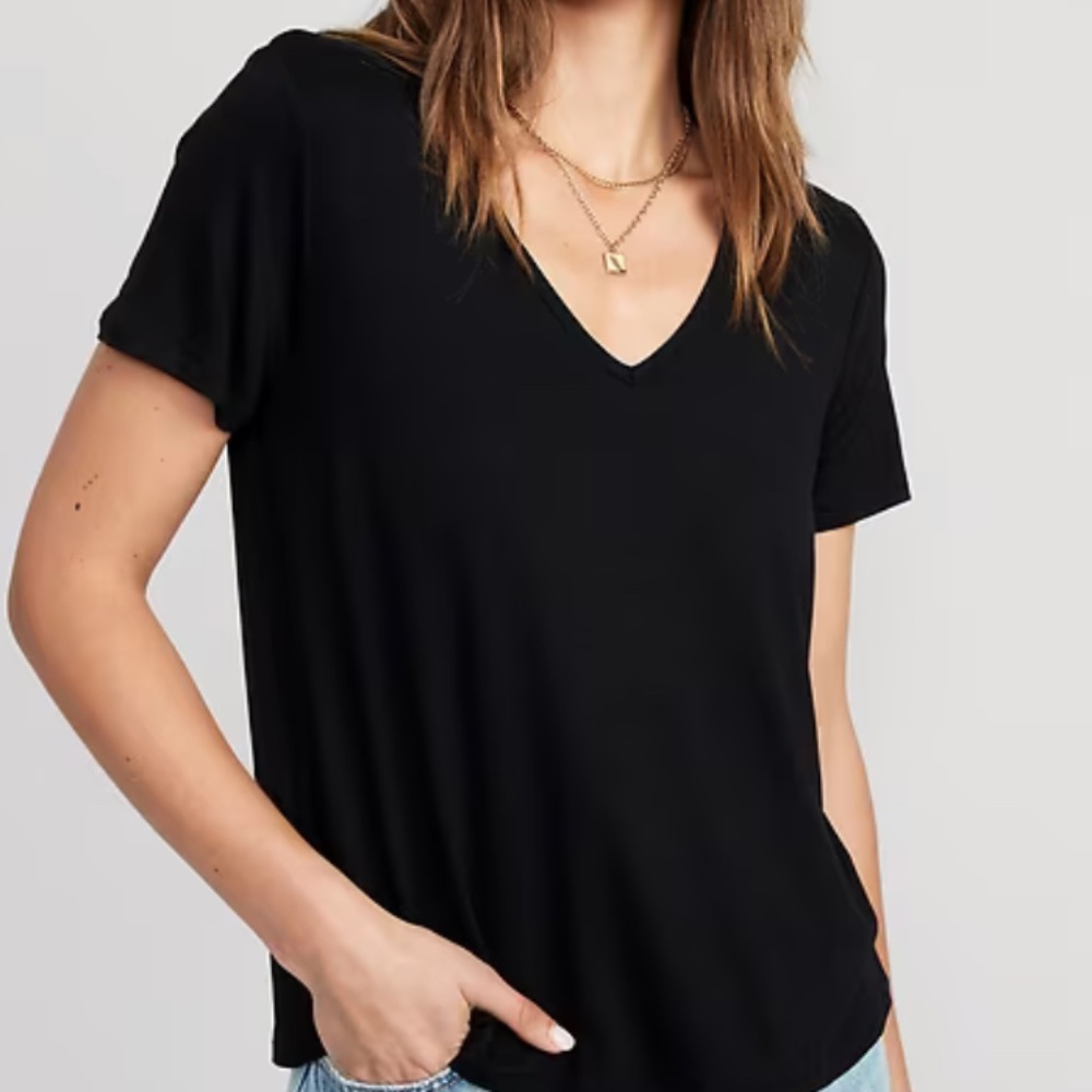 Old navy v-neck black shirt